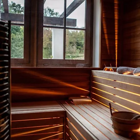 Cardo Boutique&wine * Malchina