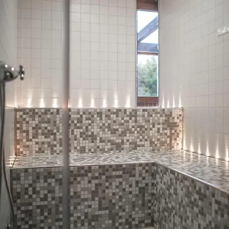 Cardo Boutique&wine Malchina