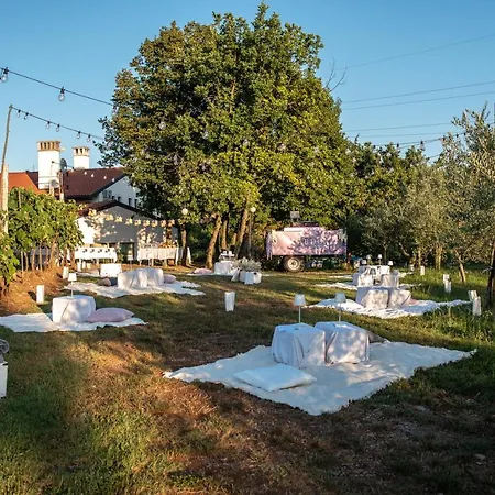 Cardo Boutique&wine Gospodarstwo agroturystyczne *