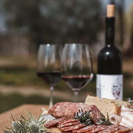 Farma Cardo Boutique&wine *
